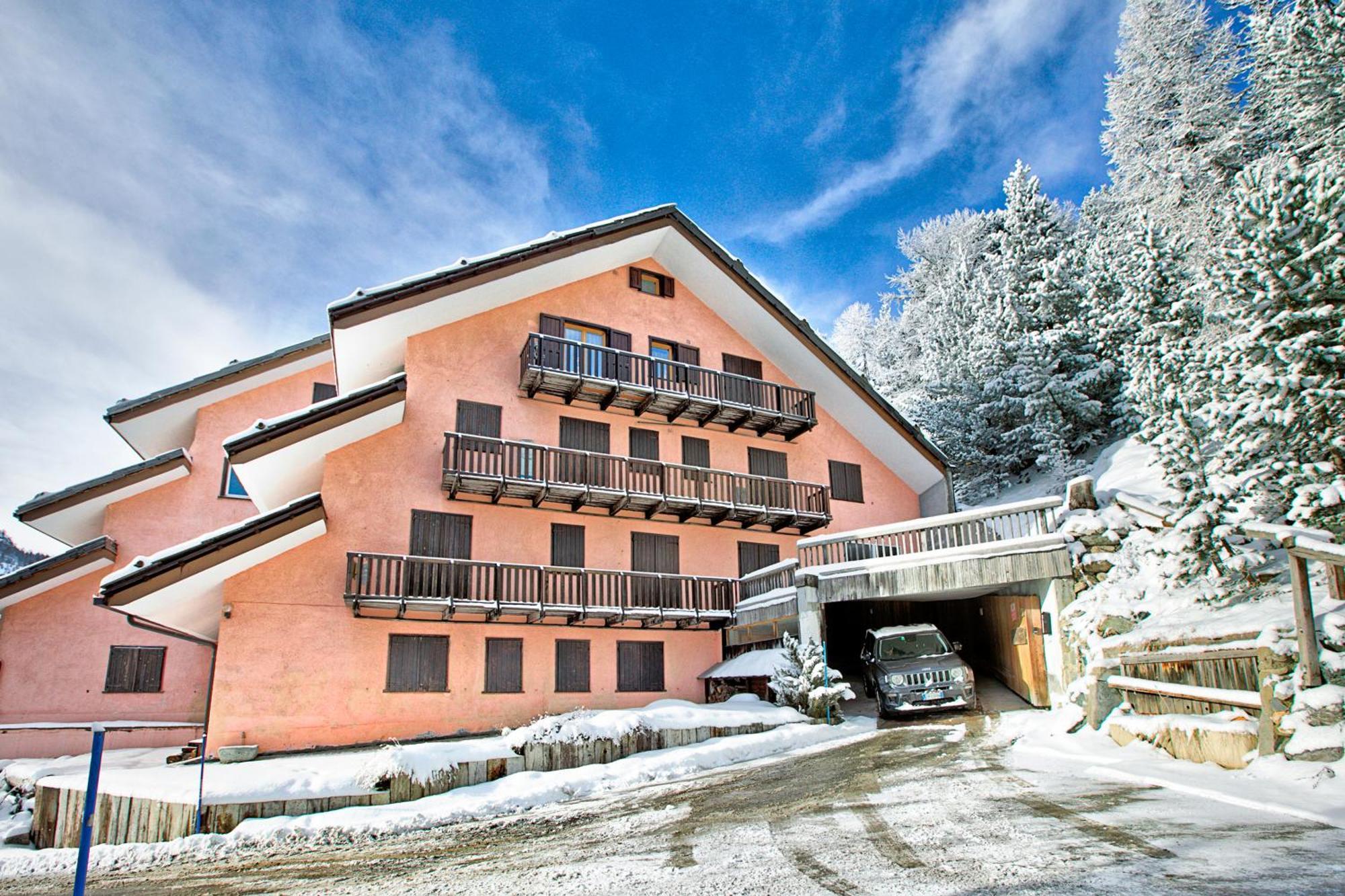 Appartamento La Marmotta Mountain Retreat - Happy Rentals Claviere Exterior photo